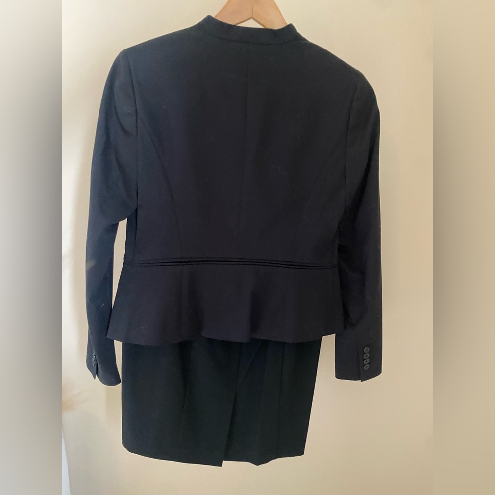 Ann Taylor NWT SKIRT SUIT SET - Sleek Black Blazer & Skirt - Picture 3 of 10